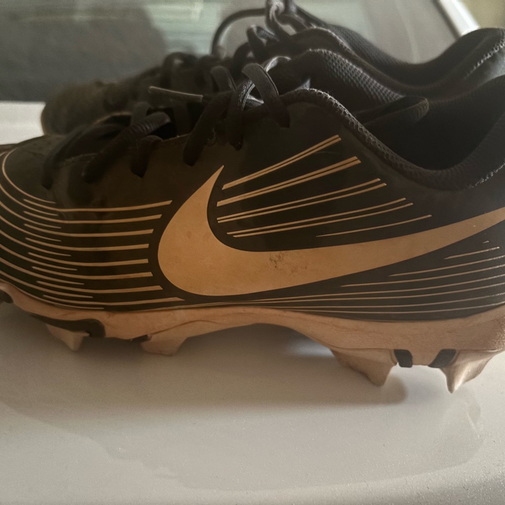 Nike Black Softball Molded Cleats